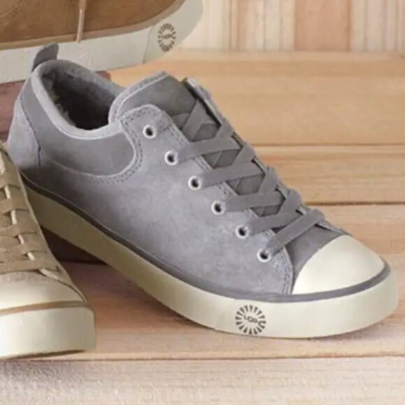 UGG Evera Sneaker - Picture 1 of 7